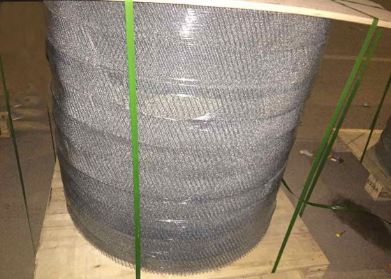 El alambre de hierro galvanizado hecho punto enreda listo grueso de 100m m Rolls lleno para el envío